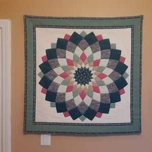 Quilted wall tapestry